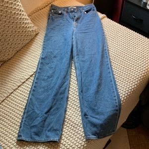 Levi’s high waisted jeans